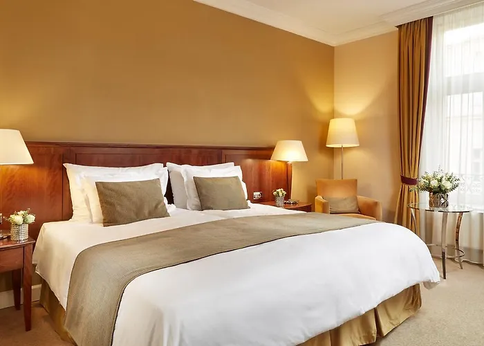 Superior King Room