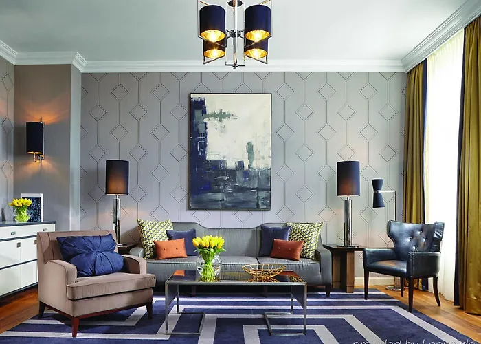 Royal Executive Suite