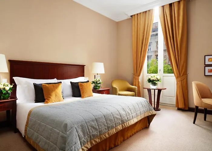Royal Executive Suite