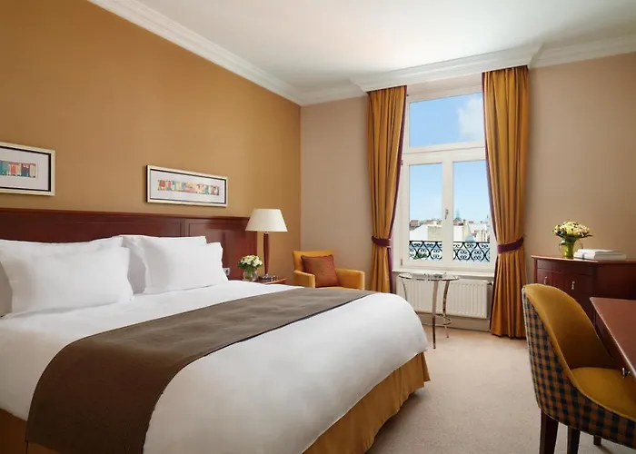 Superior King Room