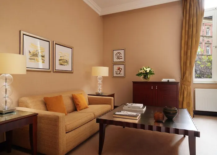 Royal Executive Suite